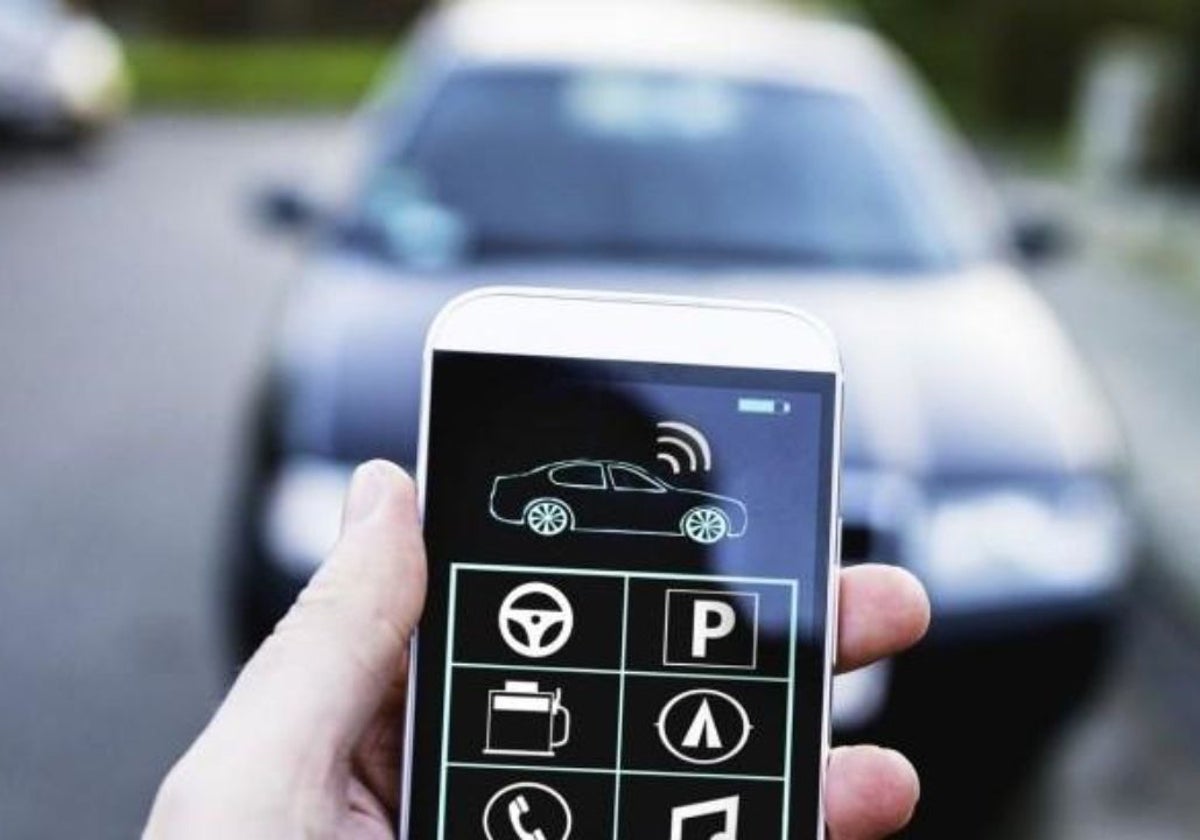 Mediante una App el propietario puede saber en todo momento dónde está su coche