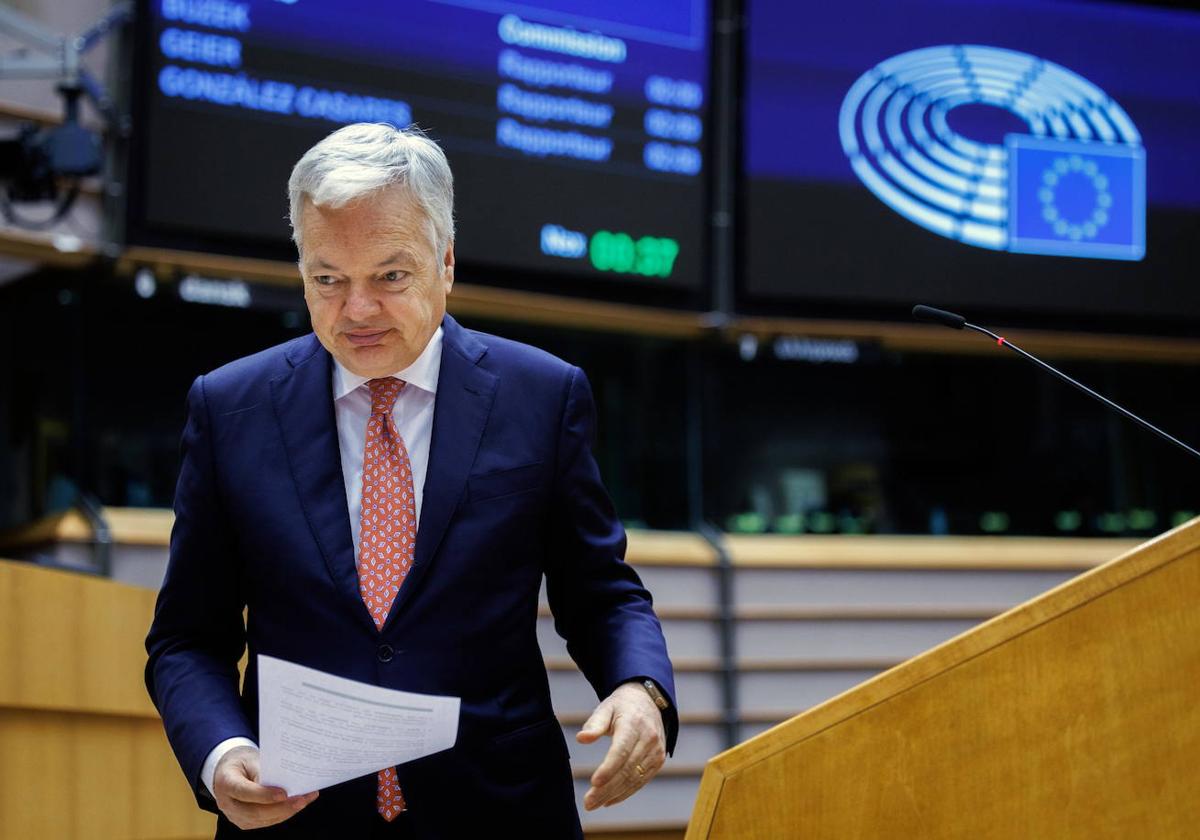 Didier Reynders durante el pleno de la semana pasada en Bruselas.