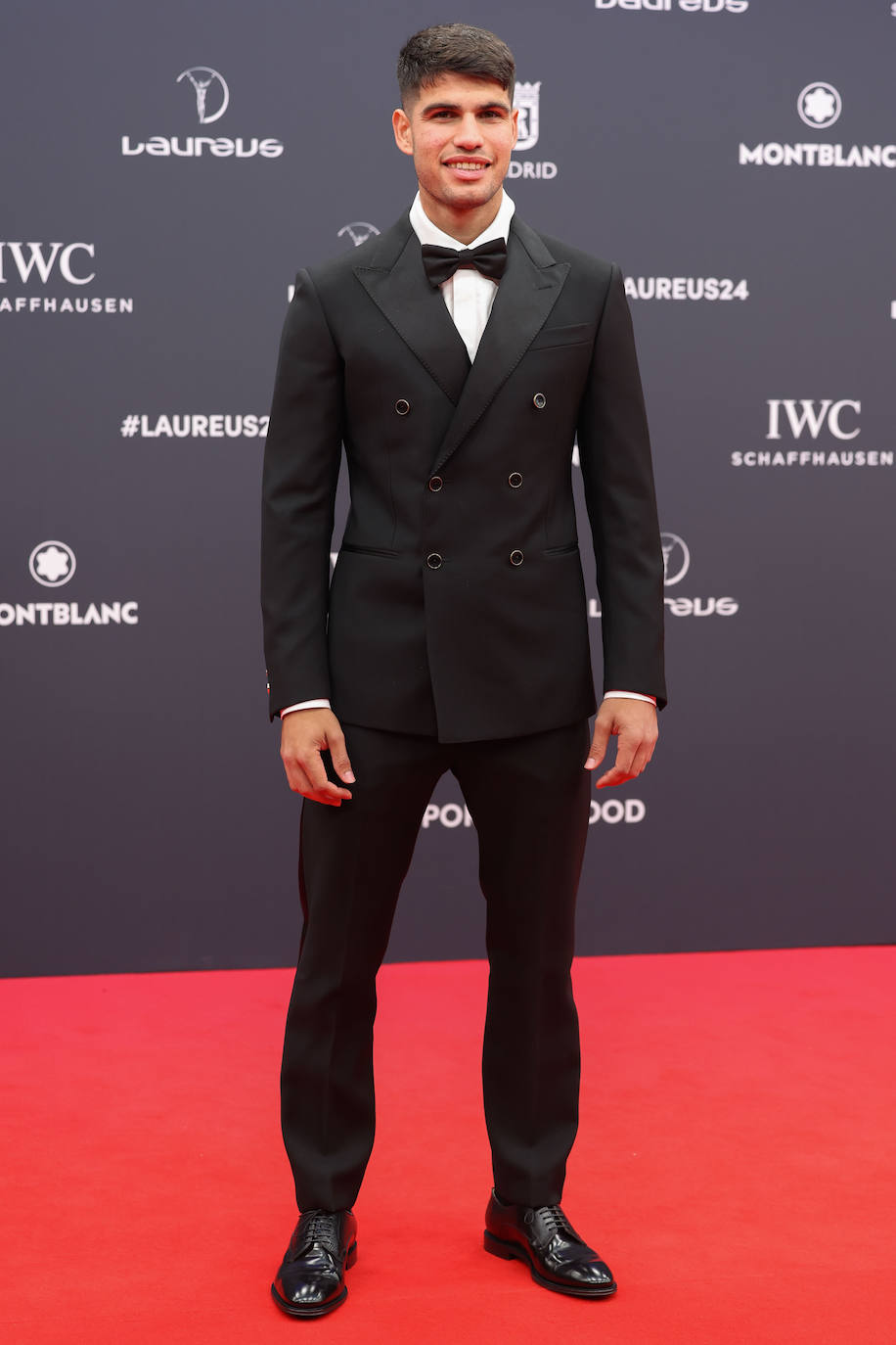 El tenista español Carlos Alcaraz, a su llegada a la gala de entrega de los Premios Laureus este lunes en el Palacio Cibeles de Madrid.