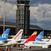 Bruselas cuestiona la compra de Air Europa por IAG por las posibles subidas de precios a los pasajeros