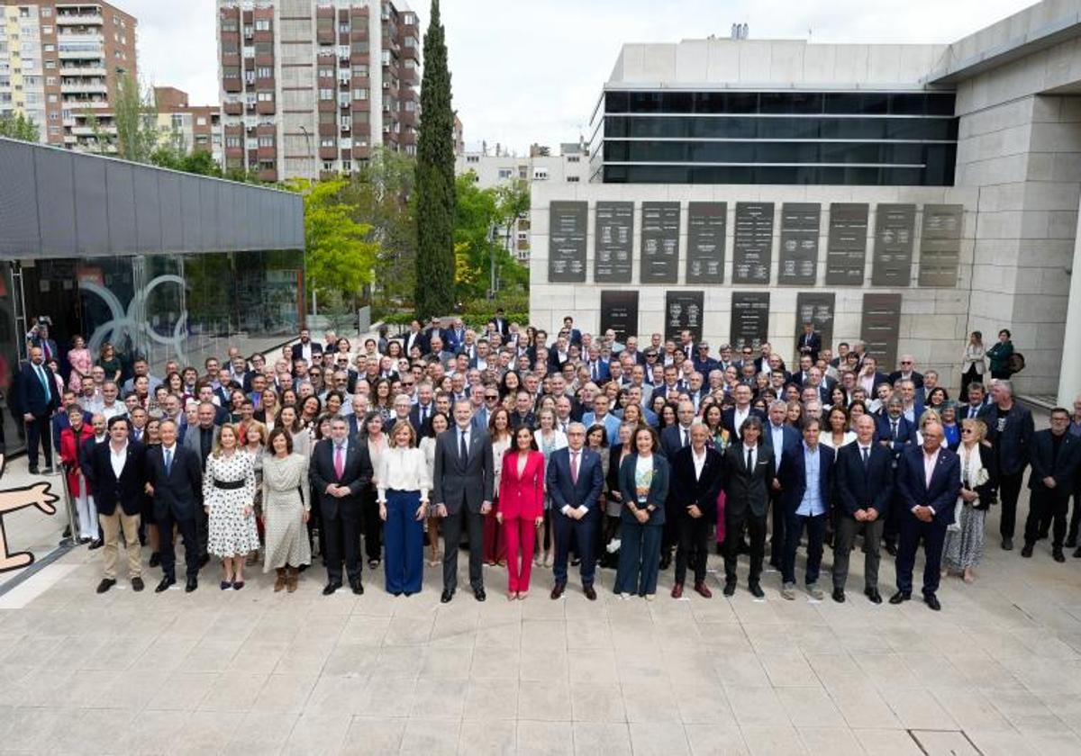 Foto de familia en la sede del Comité Olímpico Español.