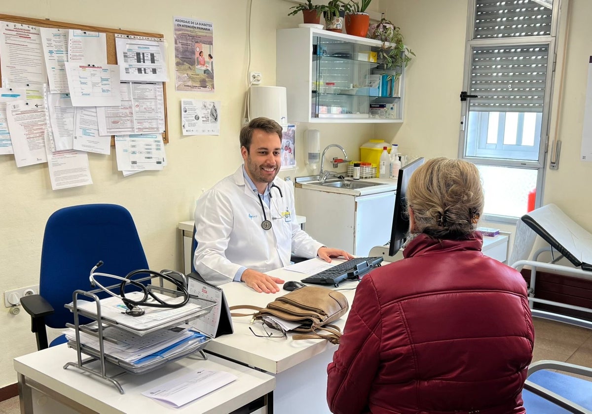 Francisco Ubet Barberá, madrileño con raíces en Castellón, tiene 31 años y está en su cuarto año como residente de medicina familiar en Segovia.