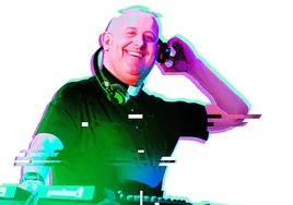 Guilherme Peixoto, el DJ de Dios