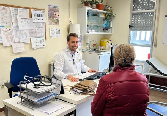 Francisco Ubet Barberá, madrileño con raíces en Castellón, tiene 31 años y está en su cuarto año como residente de medicina familiar en Segovia.