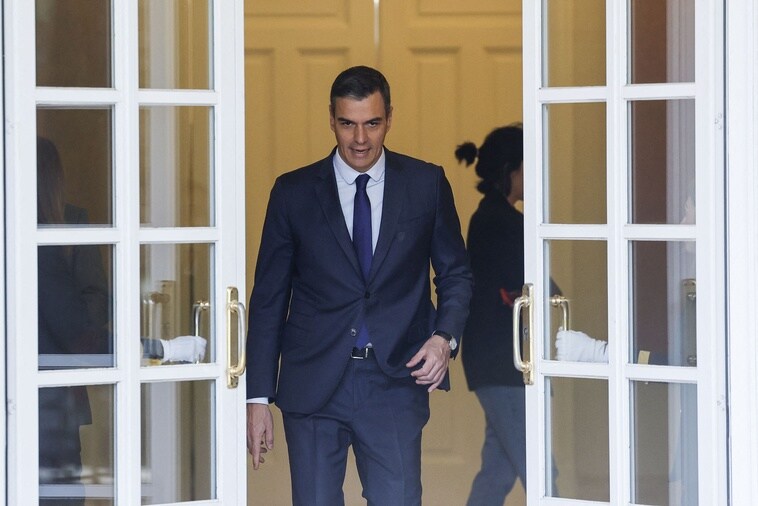 El presidente del Gobierno, Pedro Sánchez, durante su comparecencia en Moncloa este lunes.