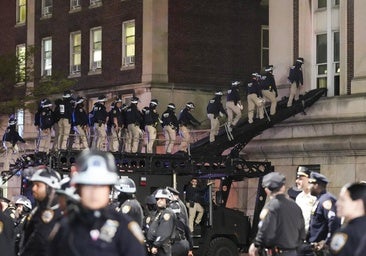 La represión de las protestas propalestinas en Columbia agita el mundo universitario de EE UU