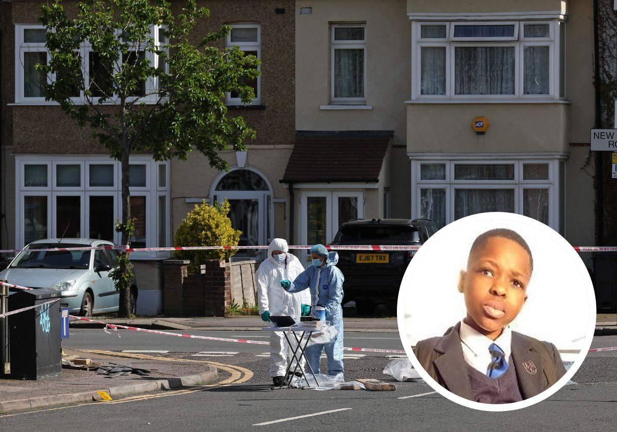 La Policía analiza el lugar del crimen en el barrio de Hainault. A la derecha, Daniel Anjorin, que murió en el ataque.