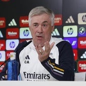 Ancelotti: «Courtois va a jugar mañana, Lunin el miércoles y después veremos»