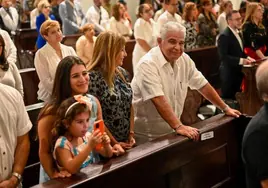José Raúl Mulino sonríe durante una misa en la Catedral Metropolitana de la Ciudad de Panamá.