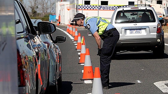 La Policía australiana abate a un menor «radicalizado» tras acuchillar a un hombre en Perth