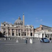La plaza de San Pedro del Vaticano.