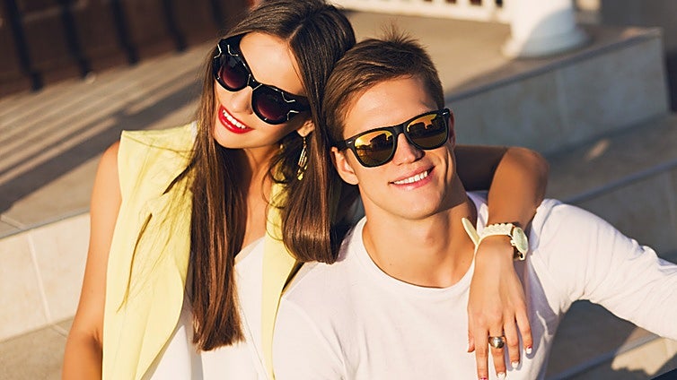Los 6 modelos favoritos de gafas  para ir a la moda y proteger tus ojos del sol