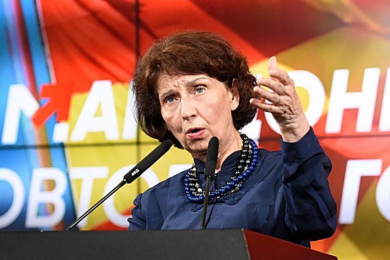 La candidata nacionalista y antieuropeísta gana las elecciones en Macedonia del Norte