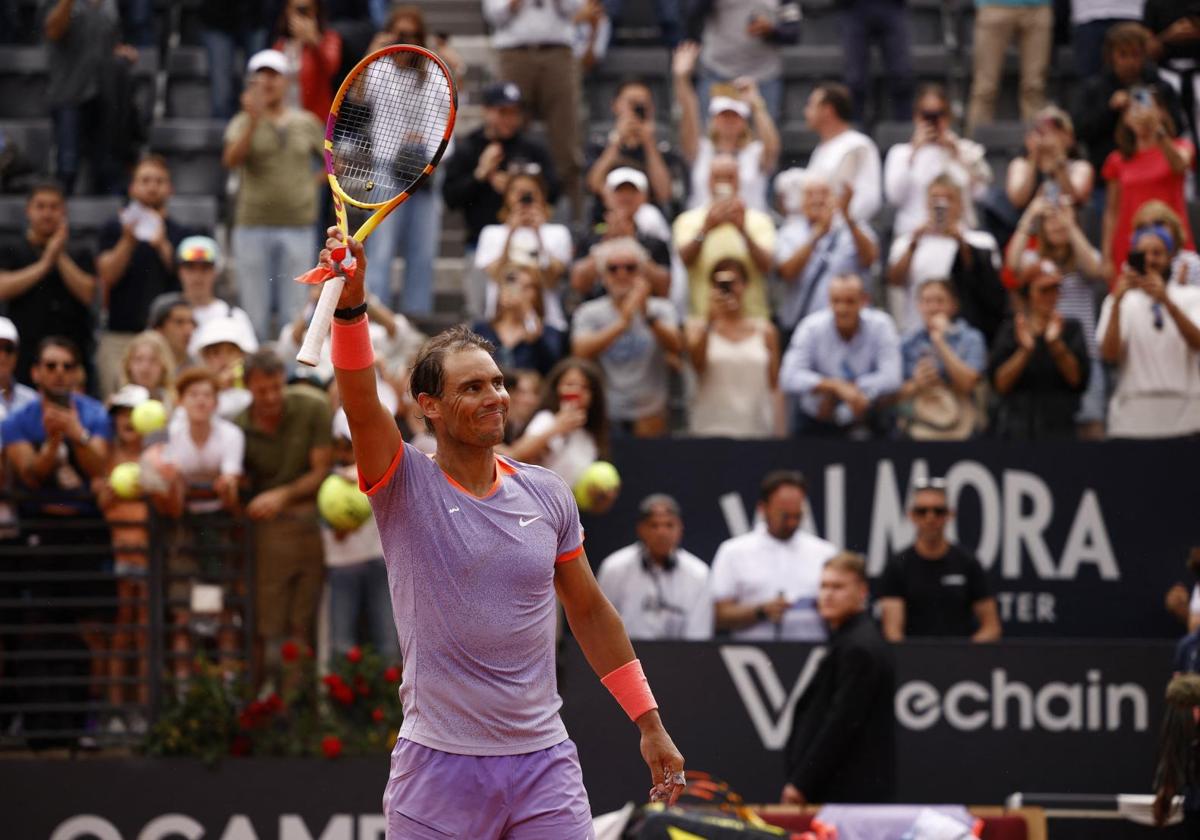 Rafa Nadal celebra su victoria en primera ronda en el Masters 1.000 de Roma.