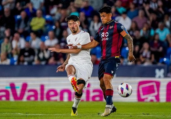 El Eibar, frustrado con el empate 'in extremis' del Levante