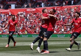 El Mallorca logra una victoria de salvación ante Las Palmas y el Granada desciende