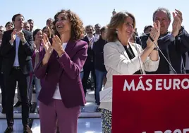 María Jesús Montero y Teresa Ribera en el acto de presentación de la candidatura eeuropea del PSOE, este miércoles, en Sevilla.