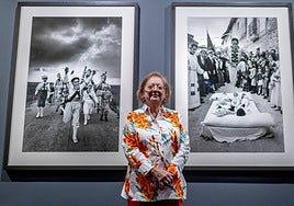 Cristina García Rodero, antes dos de sus imágenes más icónicas.