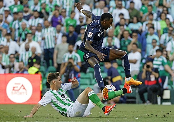 La Real Sociedad se asegura la Liga Europa y relega al Betis a la Conference