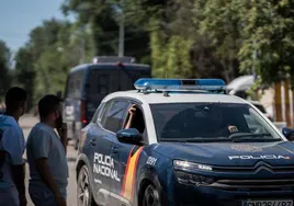 Un coche de la Policía Nacional durante una patrulla.