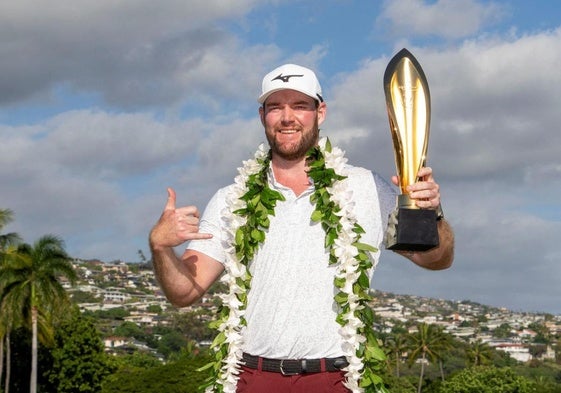 Murray celebra el Sony Open en Hawái que ganó en enero.