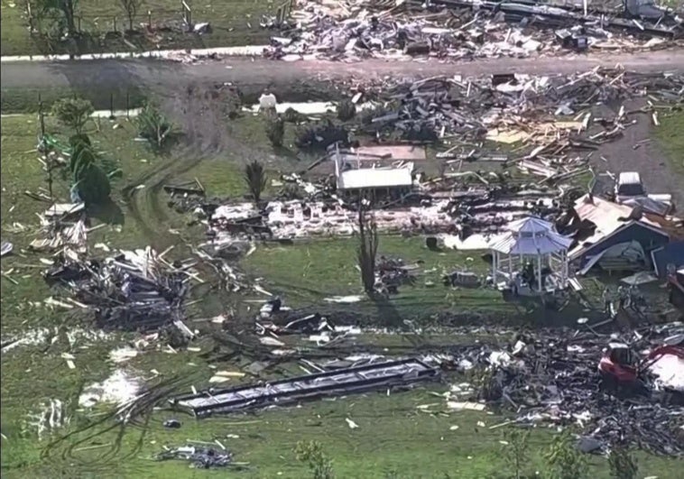 Viviendas arrasadas por los tornados en Valley View, Texas.