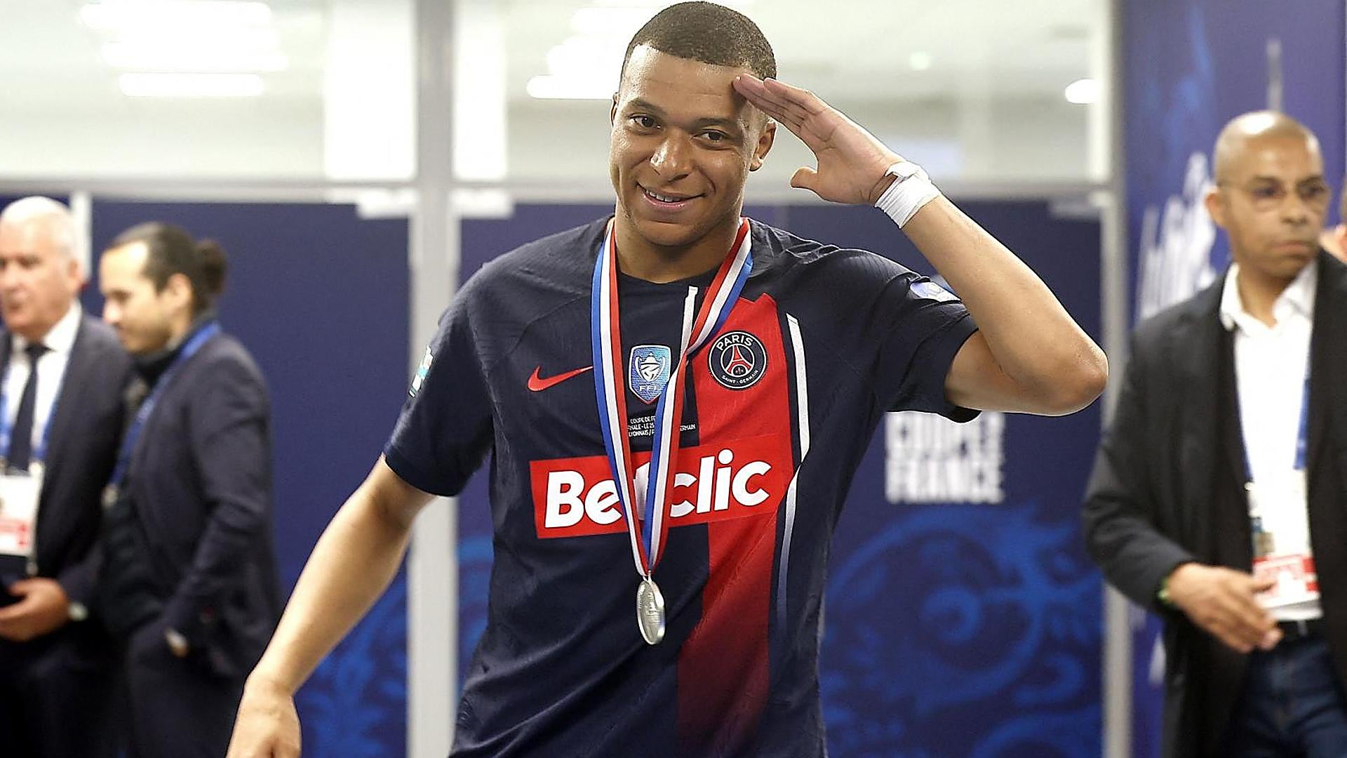 Mbappé'nin PSG'den karmaşık ayrılışı