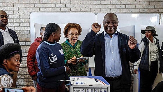 Los primeros resultados confirman el anunciado traspié del oficialista CNA en Sudáfrica