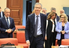 El gobernador del Banco de España, Pablo Hernández de Cos, a principios de mayo en el Congreso.