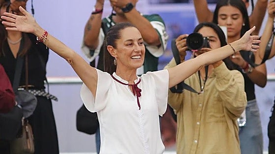 La primera presidenta de su historia promete «un México plural, diverso y democrático»