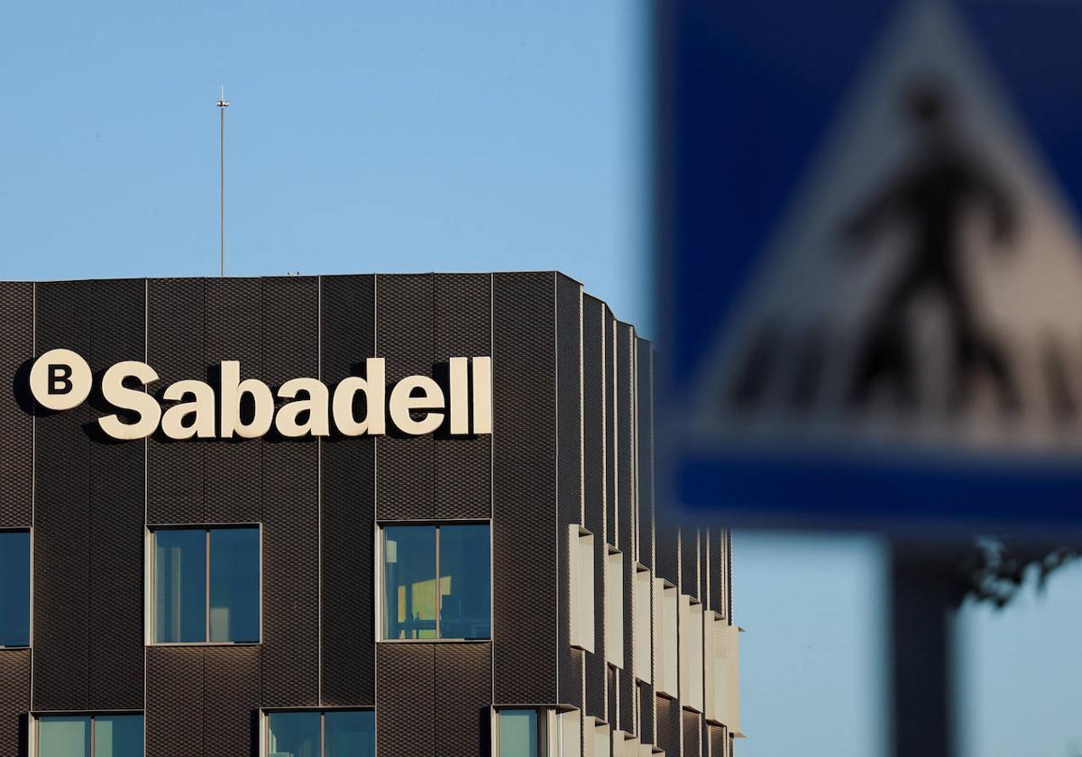 BlackRock dispara al 6,1% su participación en Banco Sabadell