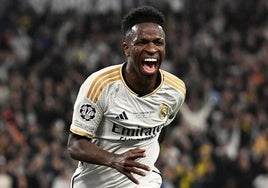 Vinicius celebra el gol que anotó en la final de la Champions disputada en Wembley.