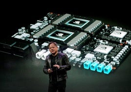 Nvidia bate los 3 billones en Bolsa y supera a Apple como segunda empresa más valiosa