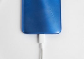 Cargadores magnéticos: acaba con las marañas de cables en casa