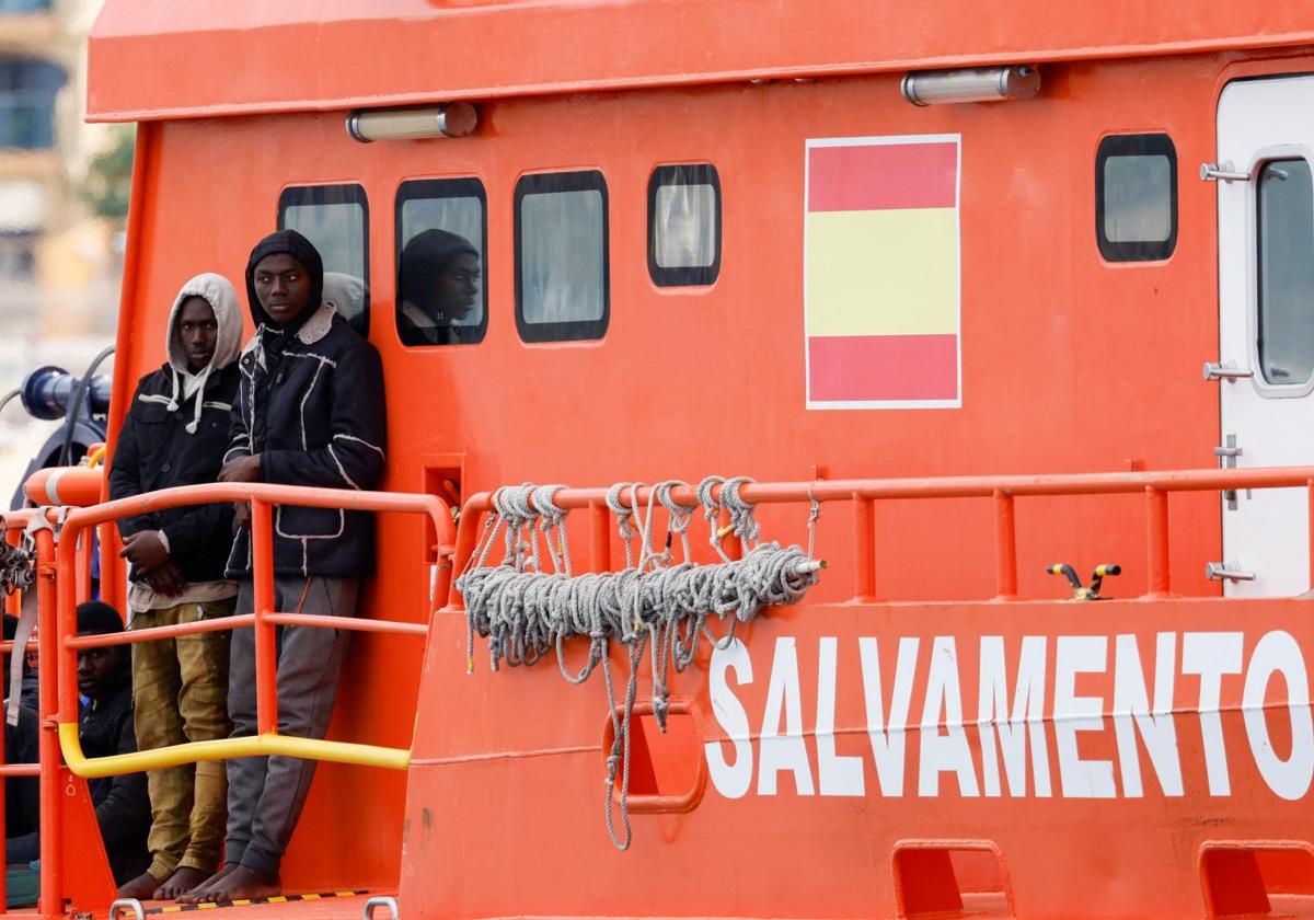 Varios migrantes rescatados el pasado fin de semana en la costa canaria