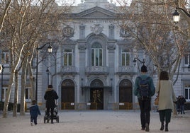 Fachada principal de la sede madrileña del Tribunal Supremo.