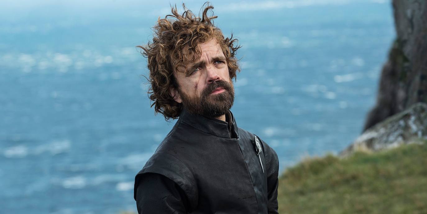 Tyrion Lannister, con mirada inteligente, en 'Juego de tronos'