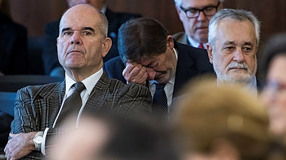 El Constitucional  tumba el primer recurso de los ERE pero se inclina por anular el eje central de las condenas