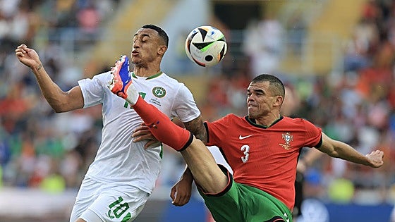 Pepe, un coloso de récord en la encrucijada