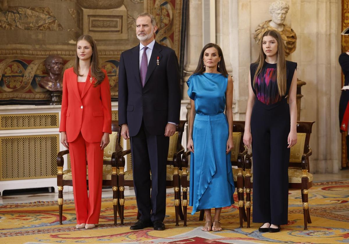 La princesa Leonor, Felipe VI, la reina Letizia y la infanta Sofía.