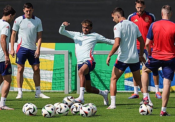 Entrenamiento de la selección española previo al duelo ante Italia.