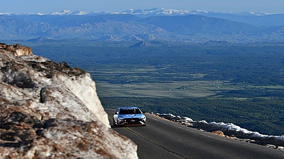 Lo más curioso de Pikes Peak: la subida de montaña más desafiante del mundo