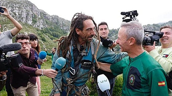 Localizada en buen estado la pareja desaparecida en una cueva de Cantabria
