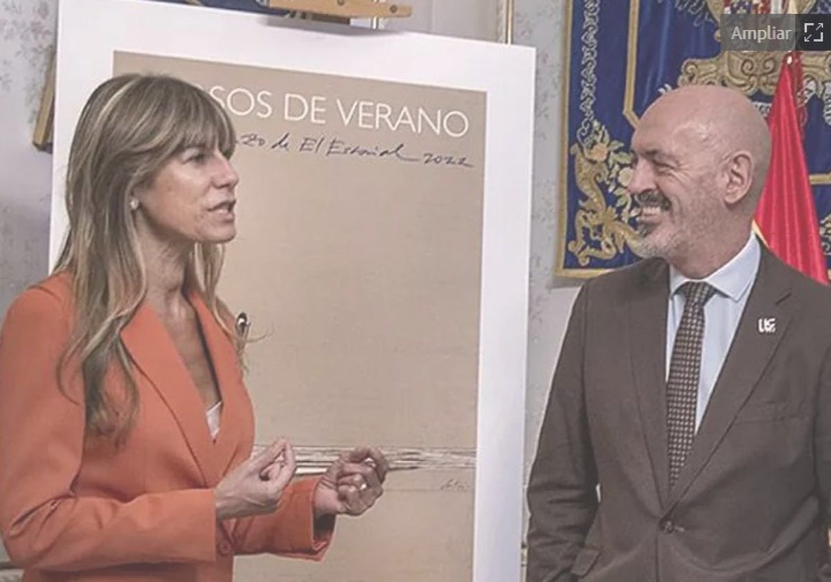 Begoña Gómez con el rector de la UCM, Joaquín Goyache