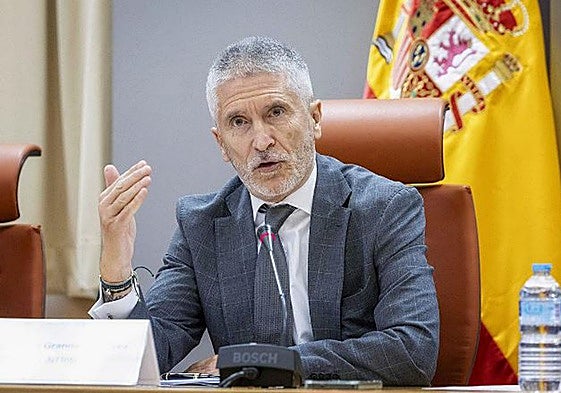 El ministro del Interior, Fernando Grande-Marlaska, en una comparecencia en la DGT.
