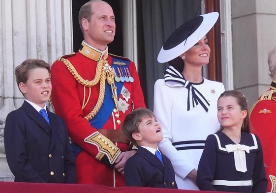 Los príncipes de Gales en el Trooping the Colour.