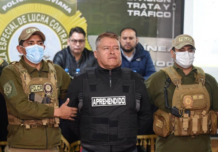 Juan José Zúñiga, el militar golpista, detenido tras el asalto a la sede del Gobierno.