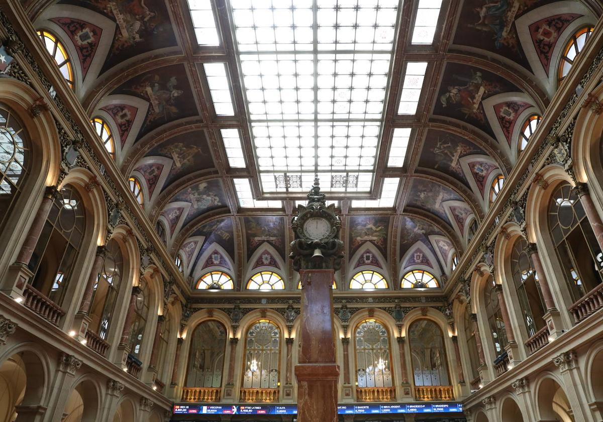 Interior de la Bolsa de Madrid.