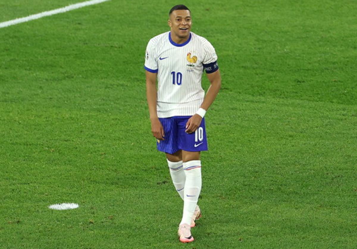 Kylian Mbappé, jugando con Francia contra Austria en la Eurocopa 2024.