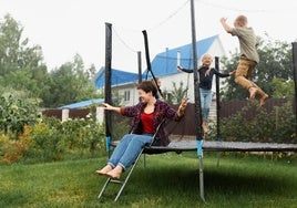 Pásalo en grande al aire libre con estos juegos y juguetes para toda la familia